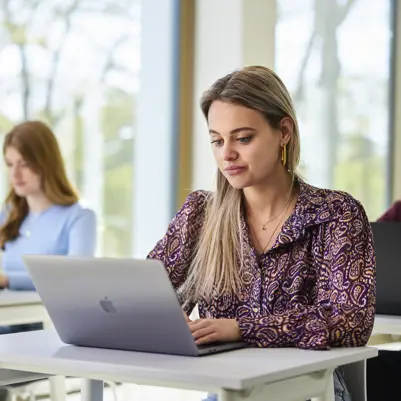 Studenten maken examen Studenten maken examen