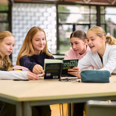 Leerlingen in gesprek Leerlingen in gesprek