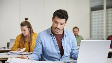 Examens, toetsen en certificering voor professionals Examens, toetsen en certificering voor professionals