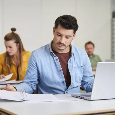 Examens, toetsen en certificering voor professionals Examens, toetsen en certificering voor professionals