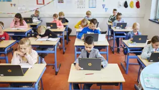 Leerlingen primair onderwijs in de klas Leerlingen primair onderwijs in de klas