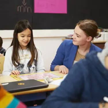 Leerkracht en leerling primair onderwijs Leerkracht en leerling primair onderwijs