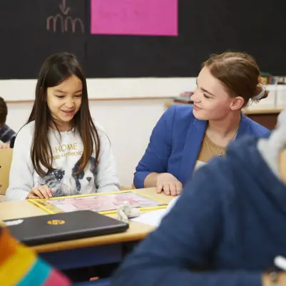Leerkracht en leerling primair onderwijs Leerkracht en leerling primair onderwijs